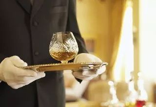 酒店管理的“味蕾藝術(shù)” 餐飲管理的核心價(jià)值與實(shí)踐路徑